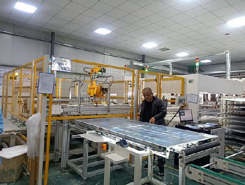 洛陽(yáng)太陽(yáng)能-生產(chǎn)車(chē)間